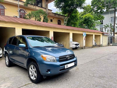 Toyota RAV4 2008 2.4 AT - 10 km