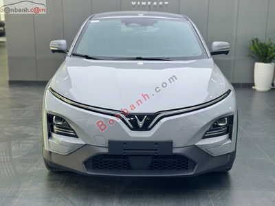 Xe VinFast VF6 Plus 2025