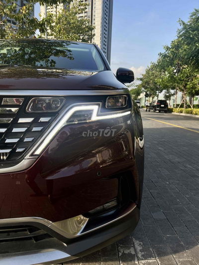 Kia Carnival 2023 Signature 2.2D - 22000 km