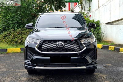 Xe Toyota Innova Cross HEV 2.0 CVT 2025