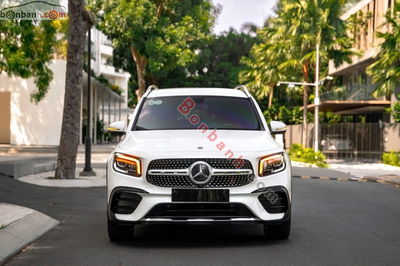 Xe Mercedes Benz GLB 200 AMG 2021