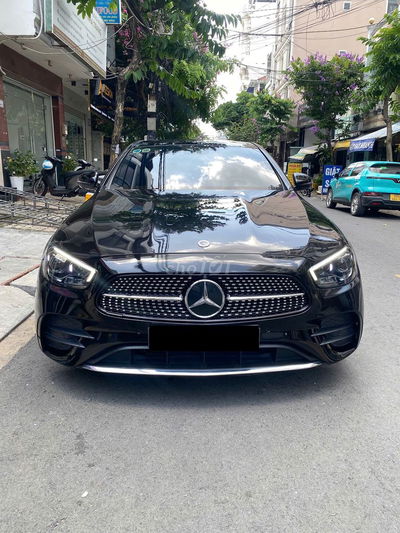 Mercedes Benz E Class 2021 E300 AMG - 37000 km