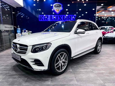 Mercedes Benz GLC300 Model 2018 4Matic - 68000 km