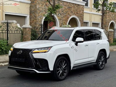 Xe Lexus LX 600 F-Sport 2023