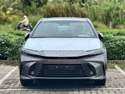 Toyota Camry 2.0Q 2025 - Siêu tiết kiệm Giao ngay