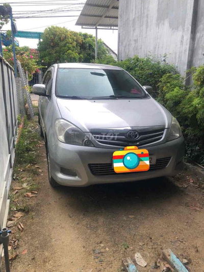 Toyota Innova 2009 V - 140000 km