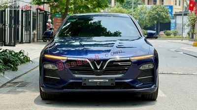 Xe VinFast Lux A 2.0 Premium 2.0 AT 2021