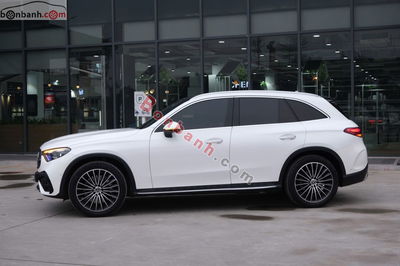 Xe Mercedes Benz GLC 300 4Matic 2023