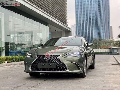 Xe Lexus ES 250 2025