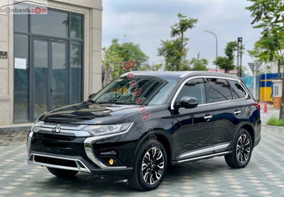 Xe Mitsubishi Outlander 2.0 CVT 2020