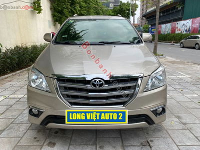 Xe Toyota Innova 2.0V 2016