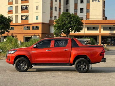 Bán xe Toyota Hilux 2021 2.4 số tự động 1 cầu đẹp