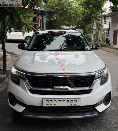 Xe Kia Seltos Luxury 1.4 AT 2022