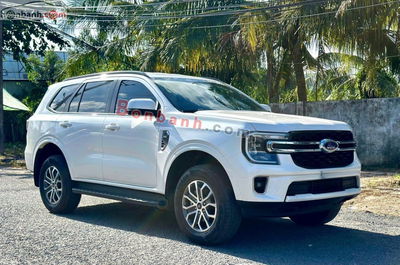 Xe Ford Everest Ambiente 2.0L 4x2 AT 2023