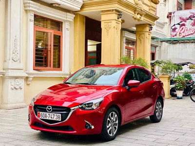 Mazda 2 2019 Premium Sedan - 46000 km
