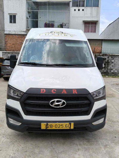 Hyundai Solati 12cho sx 2019