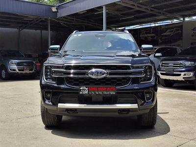Ford Everest 2025 Titanium 2.0L 4x2 AT - 980 km