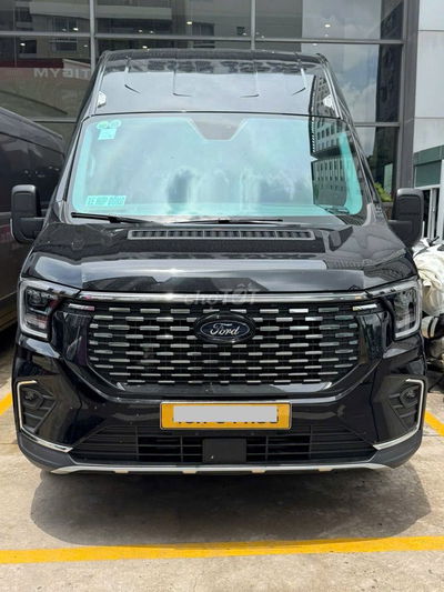 Ford Transit 2024 Premium +18 - 11000 km