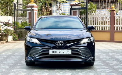 Toyota Camry 2021 - 72000 km