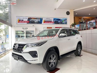 Xe Toyota Fortuner 2.4L 4x2 AT 2025
