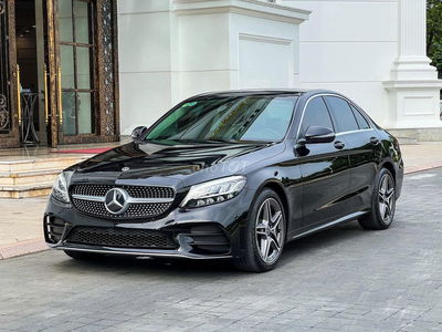 Công ty cần bán C180 AMG sx 2021 mới 98%