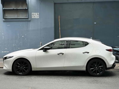 Mazda 3 2021 2.0L Signature Premium - 34000 km