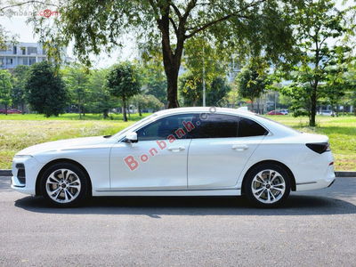 Xe VinFast Lux A 2.0 Plus 2.0 AT 2021