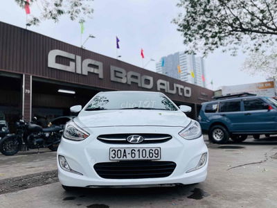 Hyundai Accent 2015 1.4 AT Hatchback - 80000 km