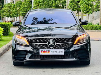 Mercedes Benz C300 2020