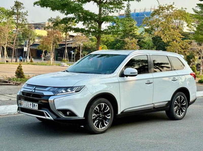 Mitsubishi Outlander 2.0 CVT premium 2020