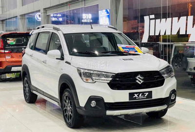 SUZUKI XL7 HYBRID 2025 KM 100 % Trước Bạ