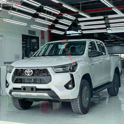 Xe Toyota Hilux 2.4L 4x2 AT 2025