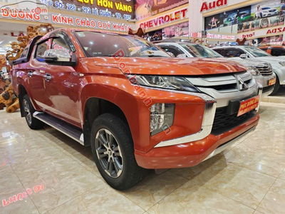 Xe Mitsubishi Triton 4x2 AT Mivec 2020