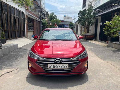 Hyundai Elantra 2019 2.0AT xe gia đình sử dụng