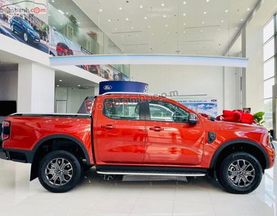 Xe Ford Ranger Wildtrak 2.0L 4x4 AT 2025