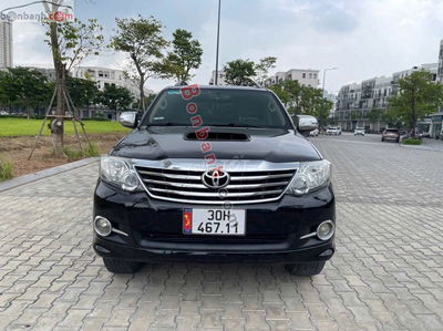 Toyota fotuner sản xuất 2016 bản số sàn máy dầu