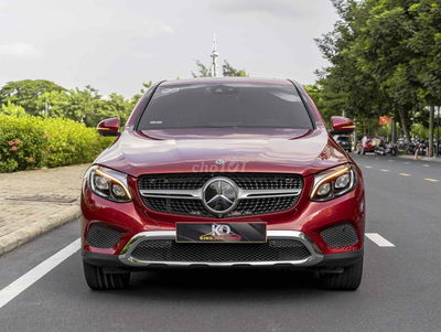 GLC 300 Coupe model 2018 màu đỏ nt nâu siêu đẹp
