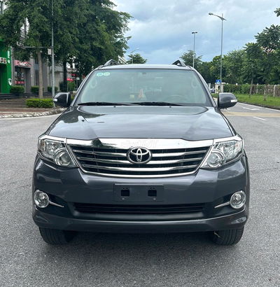fortuner xăng 1 cầu sx 2015