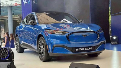 Xe Ford Mustang Mach-E Premium AWD 2025