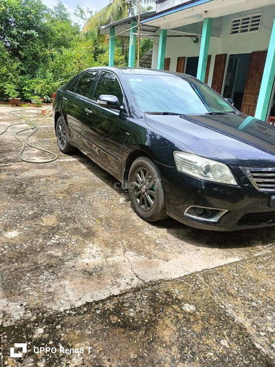 Cần bán gấp xe Camry 2010 ban 2.4G