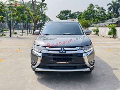 Xe Mitsubishi Outlander 2.4 CVT 2017
