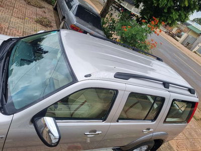 Ford Everest 2009 - 200000 km