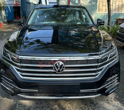Xe Volkswagen Touareg Elegance 2.0 TSI 2024