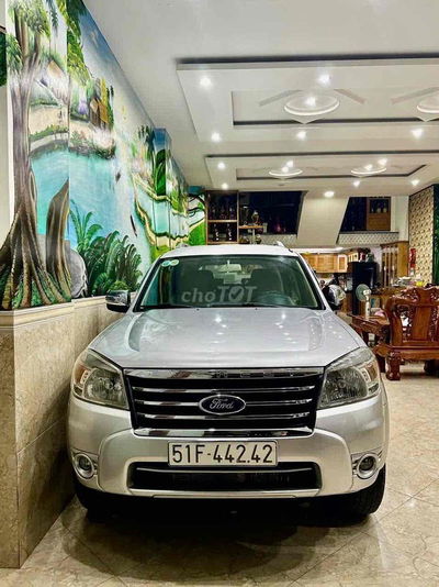 Ford Everest 2011 2.5L LIMITID 4x2 AT - 140000 km