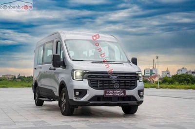 Xe Ford Transit Trend 2025