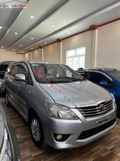Xe Toyota Innova 2.0E 2013