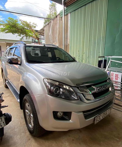 Isuzu Dmax 2015 LS 2.5 4x2 MT