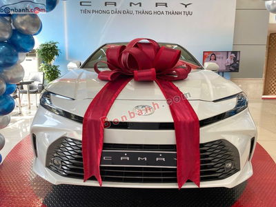 Xe Toyota Camry 2.0Q 2025