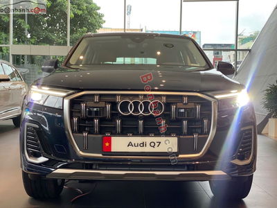 Xe Audi Q7 45 TFSI Quattro 2024