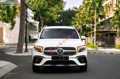 Xe Mercedes Benz GLB 200 AMG 2021